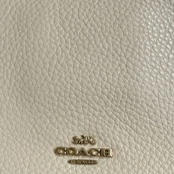 Coach Peanuts leather wristlet Snoopy Woodstock Hapoy Camper NEW - Picture 4 of 10